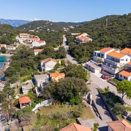 By The Sea Tri Zala, Korcula - 9317 *