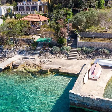 By The Sea Tri Zala, Korcula - 9317 アパート Žrnovo