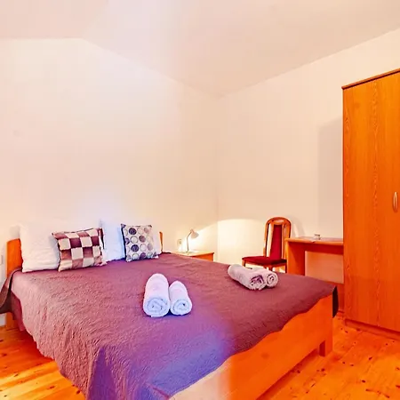 Apartment By The Sea Tri Zala, Korcula - 9317 *