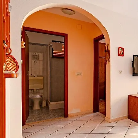 By The Sea Tri Zala, Korcula - 9317 Apartment *