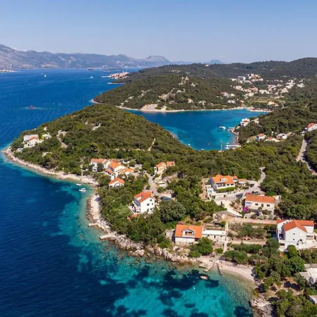 By The Sea Tri Zala, Korcula - 9317