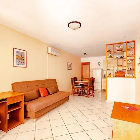 Apartment By The Sea Tri Zala, Korcula - 9317